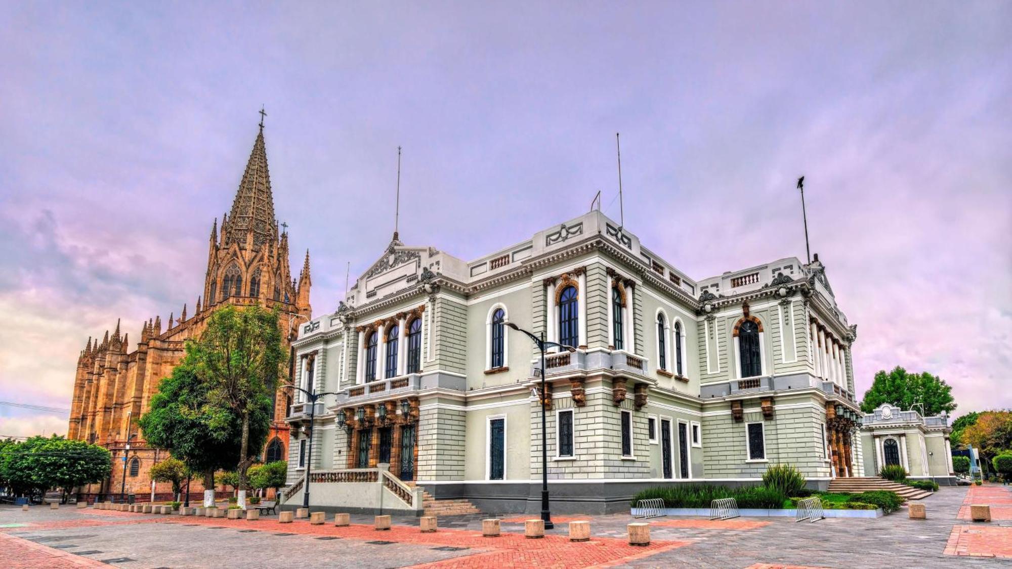 Staybridge Suites - Guadalajara Novena By Ihg Екстер'єр фото