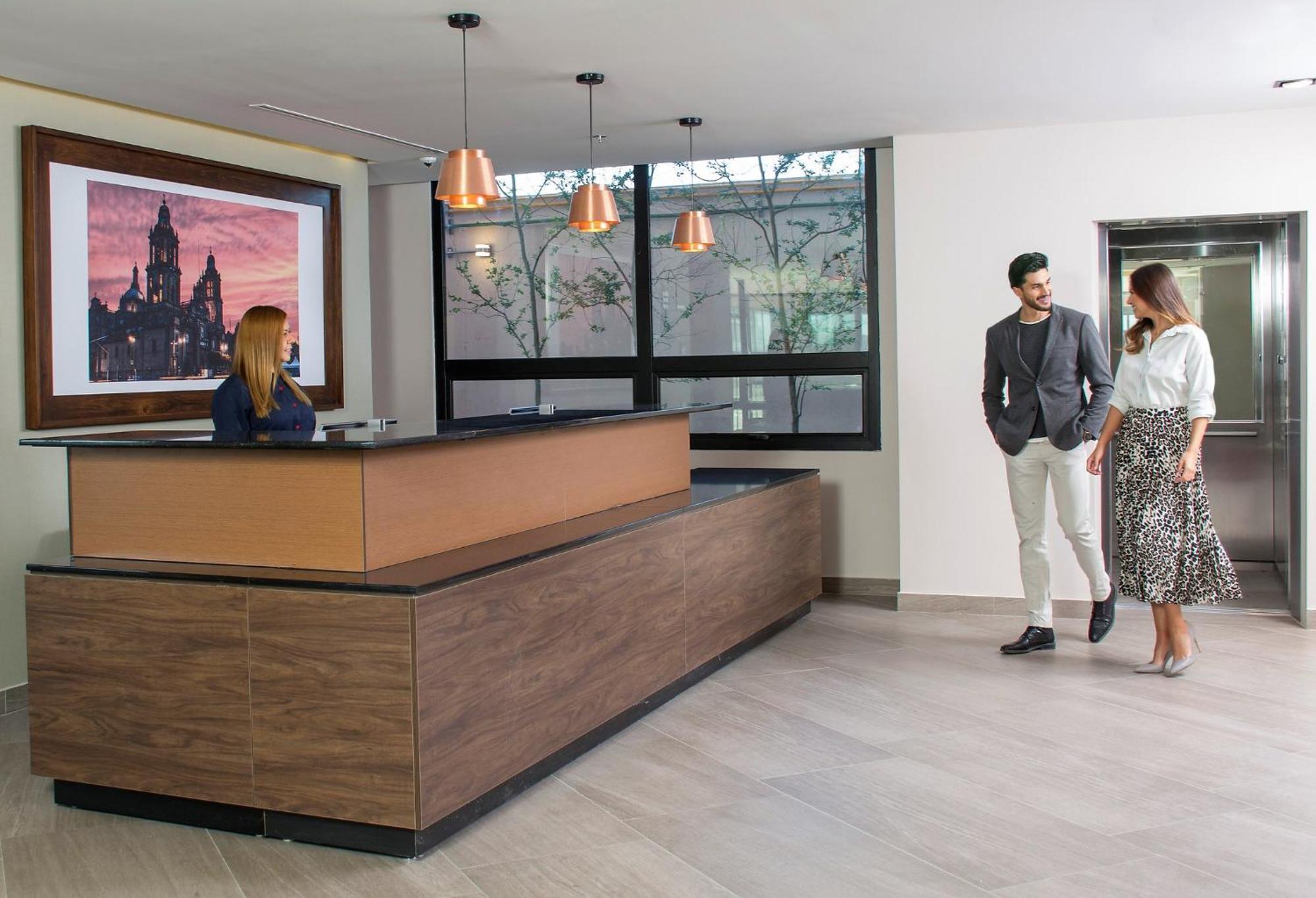 Staybridge Suites - Guadalajara Novena By Ihg Екстер'єр фото