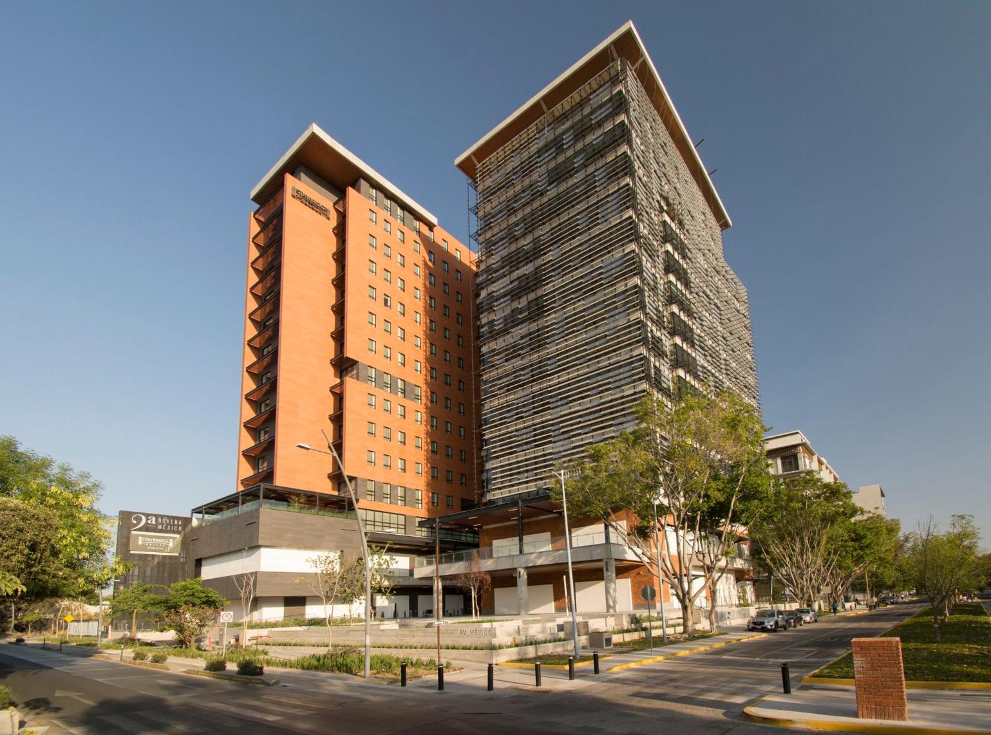 Staybridge Suites - Guadalajara Novena By Ihg Екстер'єр фото